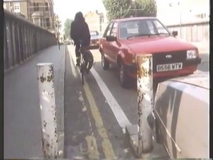 Addison Bridge avoiding Holland Park Roundabout