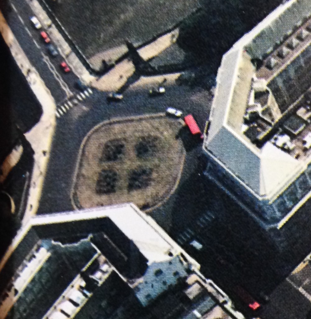 Lambeth Bridge North Roundabout in 1984